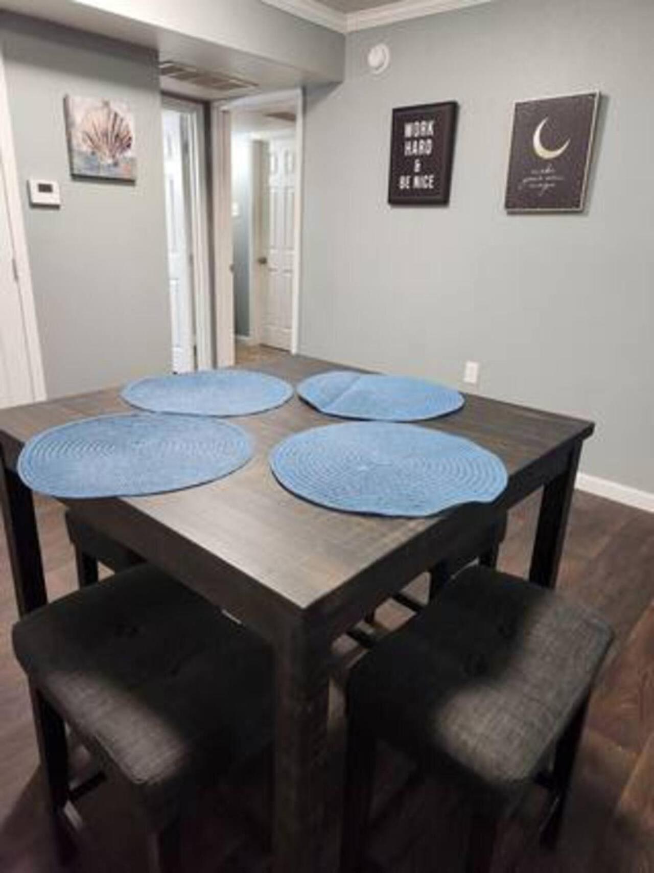 Blue Shark *B501* @ Medical Center 1Br Modern King Apartment With Private Patio ヒューストン エクステリア 写真